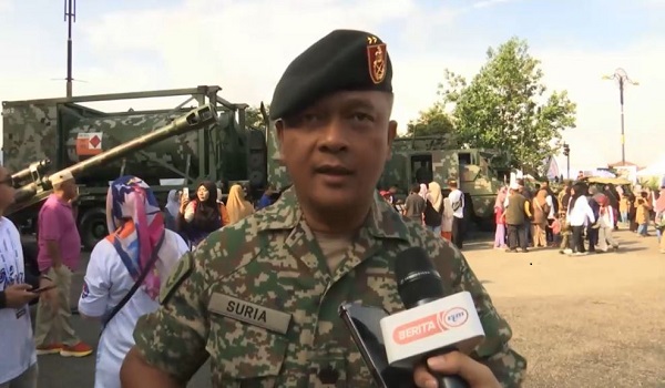 Panglima 3 Divisyen ATM, Mejar Jeneral Datuk Mohamad Suria Mohamad Saad ditemui pada Program Madani Rakyat (PMR) 2025 Melaka / Foto RTM